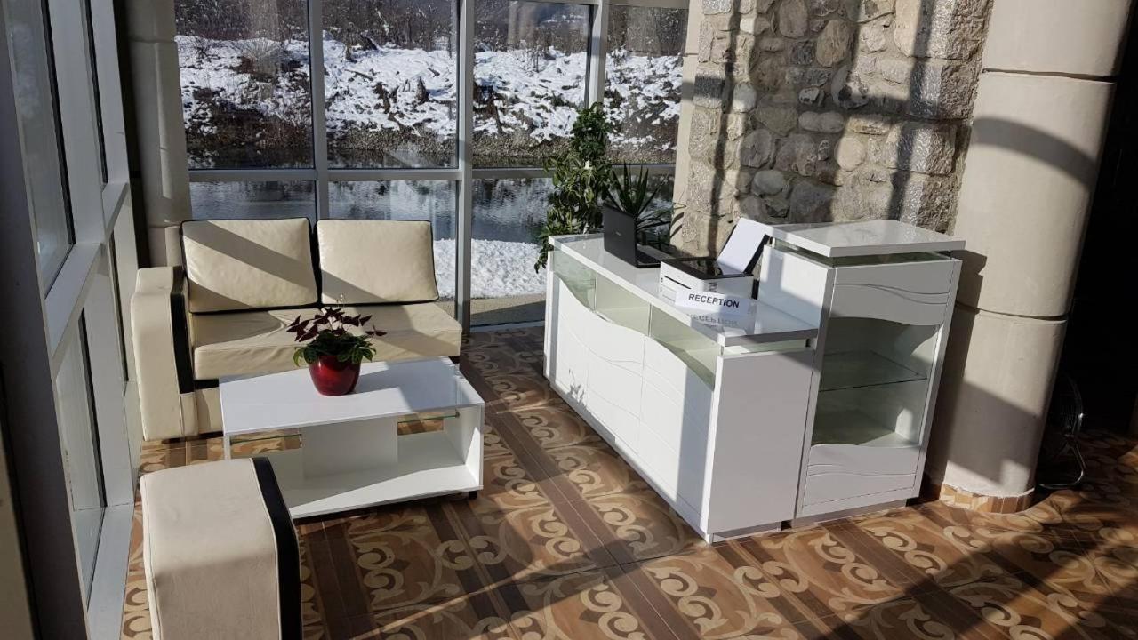 Hotel & Restaurant Ada Gusinje Zewnętrze zdjęcie